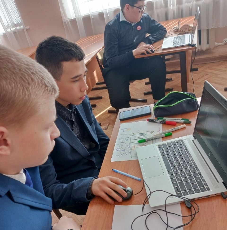 МТ «Кванториум» работает с учащимися Новосергиевского района